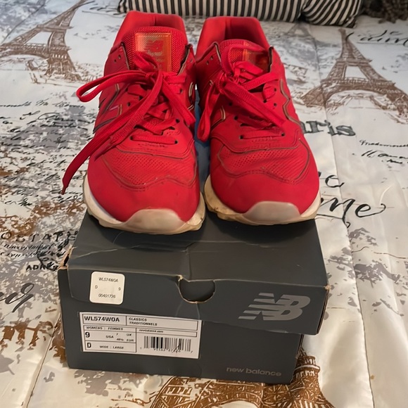 Red new balance sneakers - Picture 2 of 7